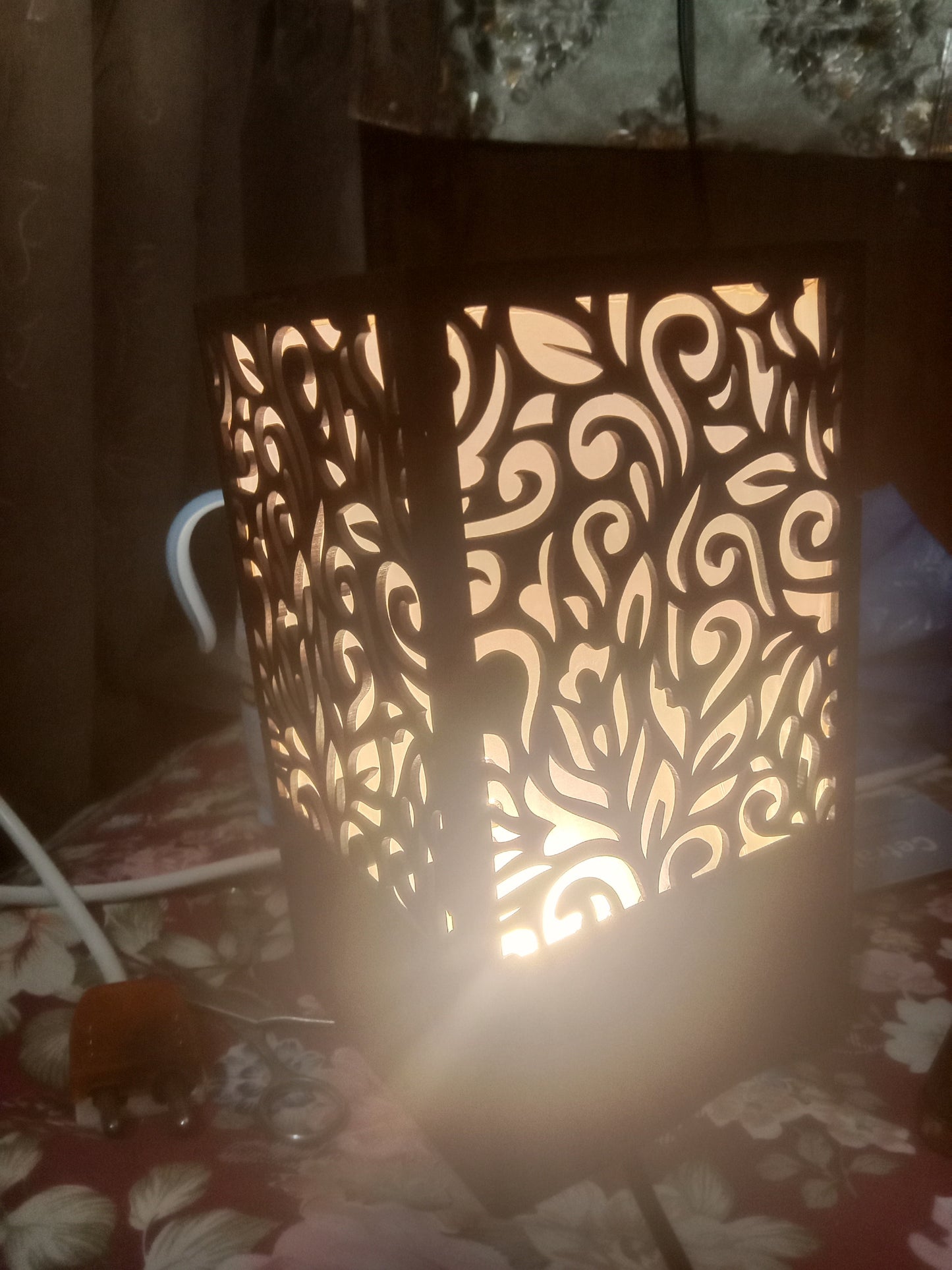 Wooden Table Lamp –