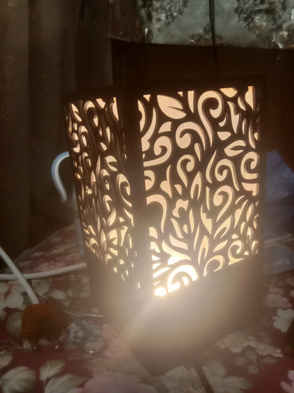 Wooden Table Lamp –